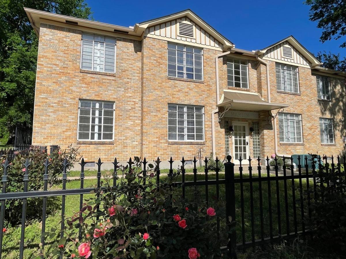 Apartment for rent at 1406 Broadway St, Little Rock, AR 72202