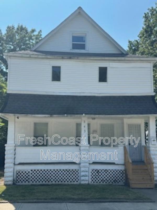 Apartment for rent at 3434 E 105th St #2, Cleveland, OH 44104