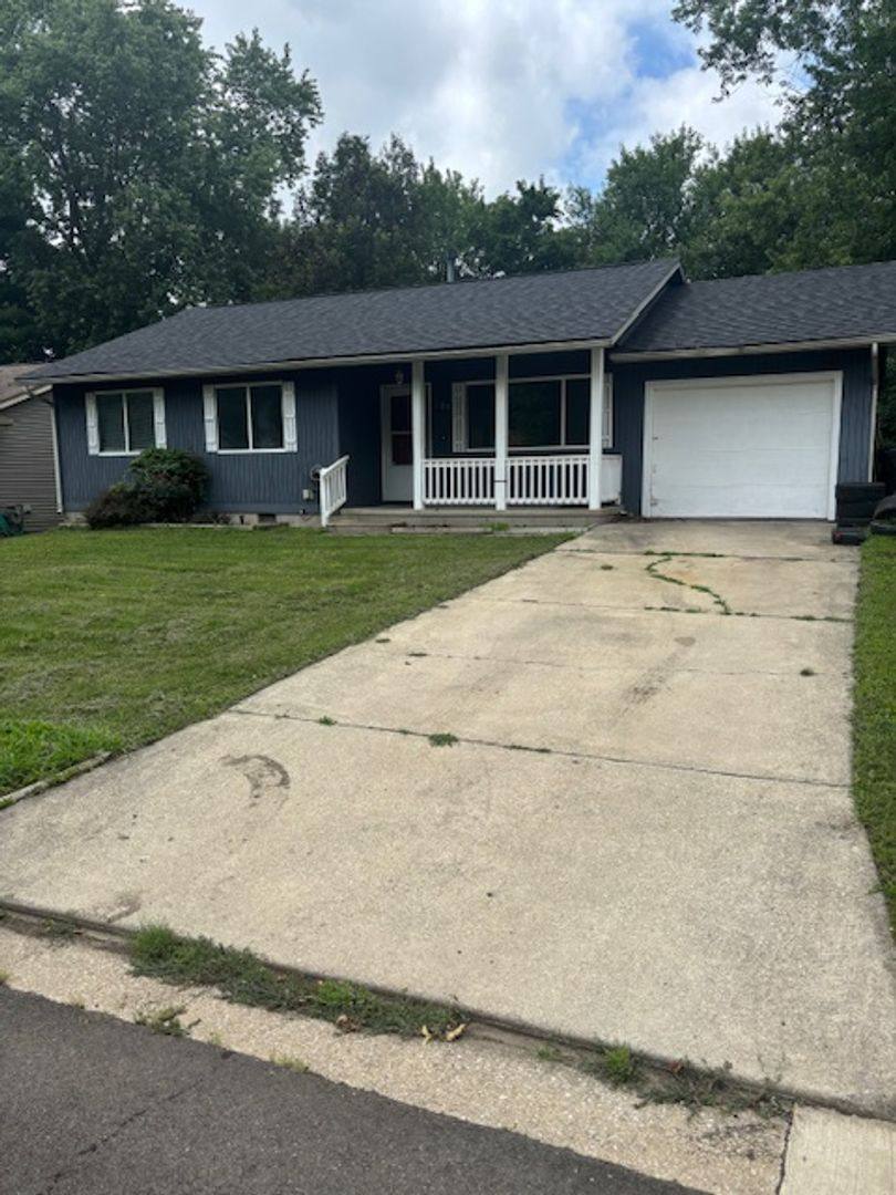 House for rent at 109 Churchill Dr, Normal, IL 61761