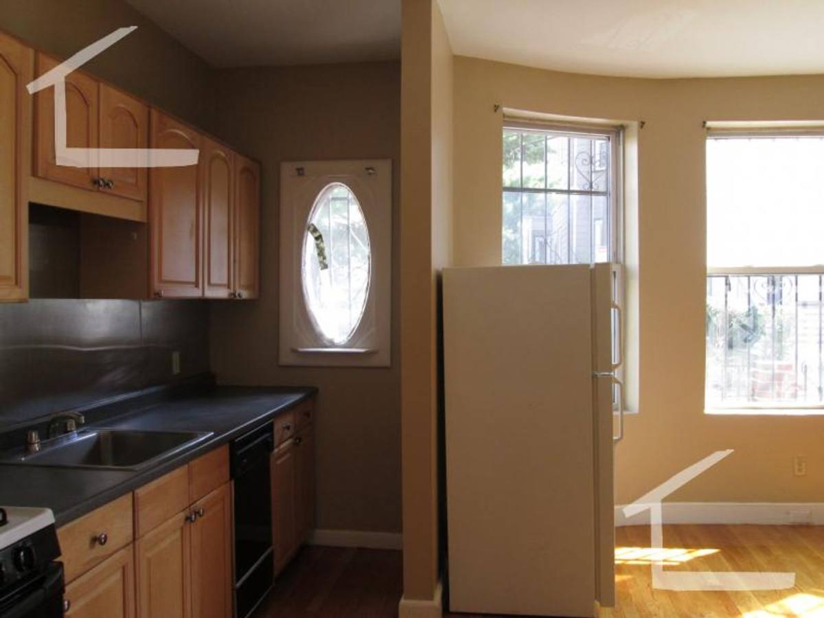 Apartment for rent at 17 Highgate St #11, Allston, MA 02134