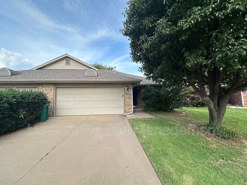 House for rent at 3615 Janus Circle, Montgomery, TX 77316