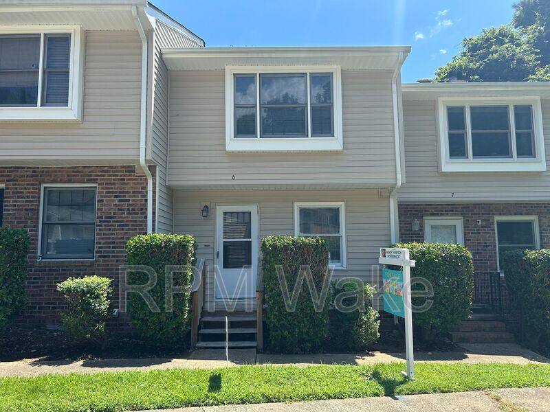 Townhouse for rent at 875 Martin Luther King Jr Blvd #6, Chapel Hill, NC 27516