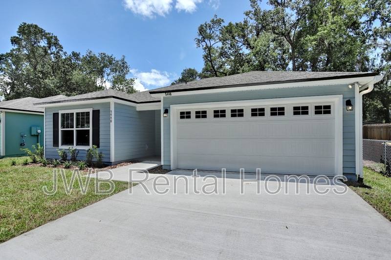 House for rent at 5448 Chenango Blvd, Jacksonville, FL 32254