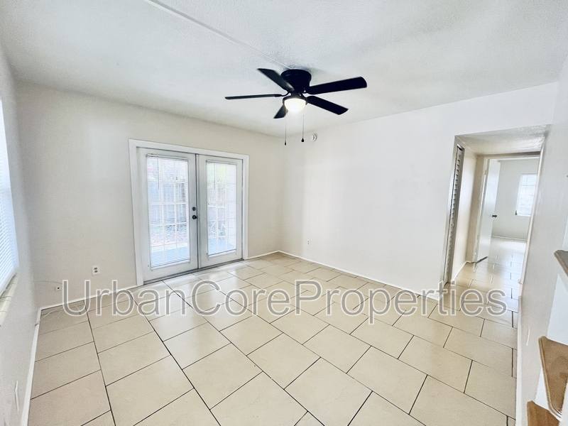 Apartment for rent at 423 18th Ave N #A, Saint Petersburg, FL 33704