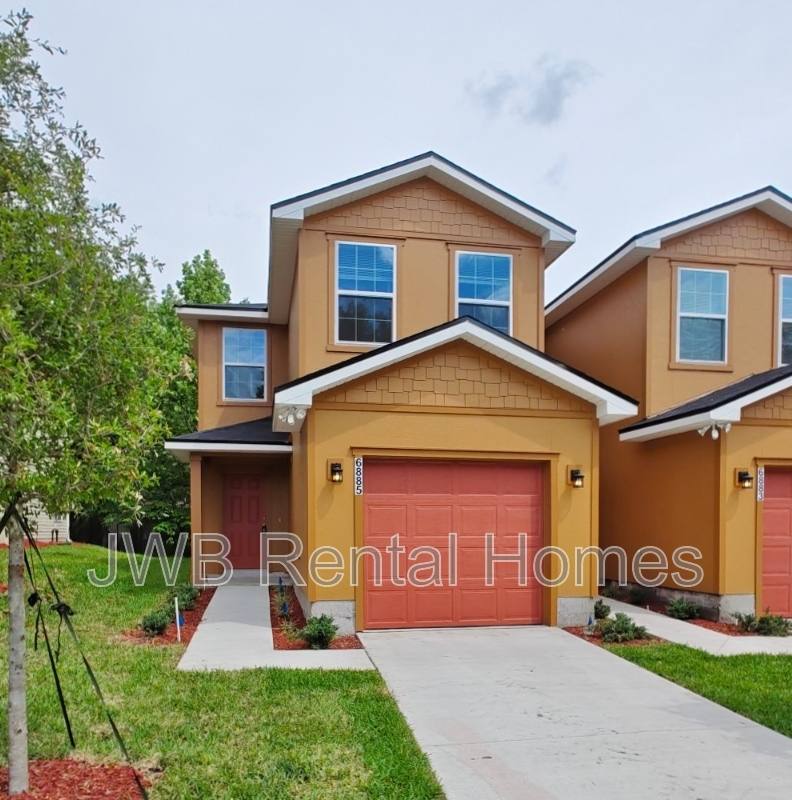 Townhouse for rent at 6885 Lake Mist Lane, Jacksonville, FL 32210
