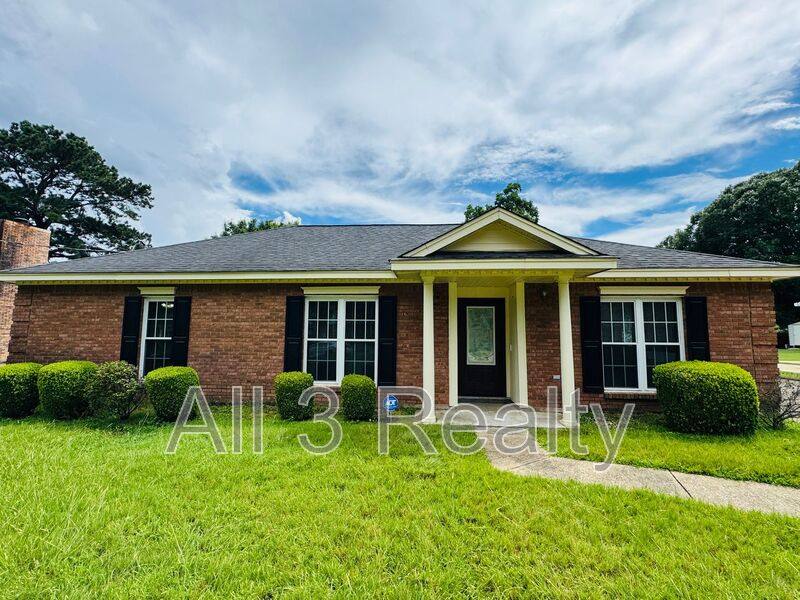 House for rent at 4012 Ray Dr, Montgomery, AL 36117
