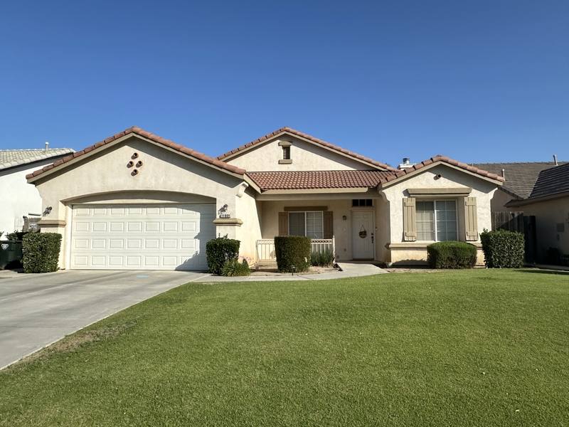 House for rent at 11809 Sturgeon Creek Dr, Bakersfield, CA 93311