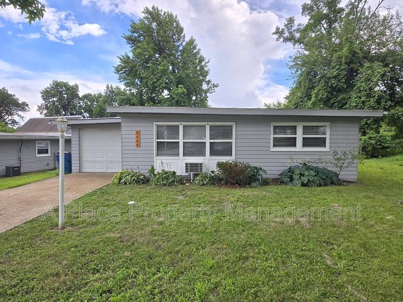 House for rent at 8444 Engler Ave, Saint Louis, MO 63114