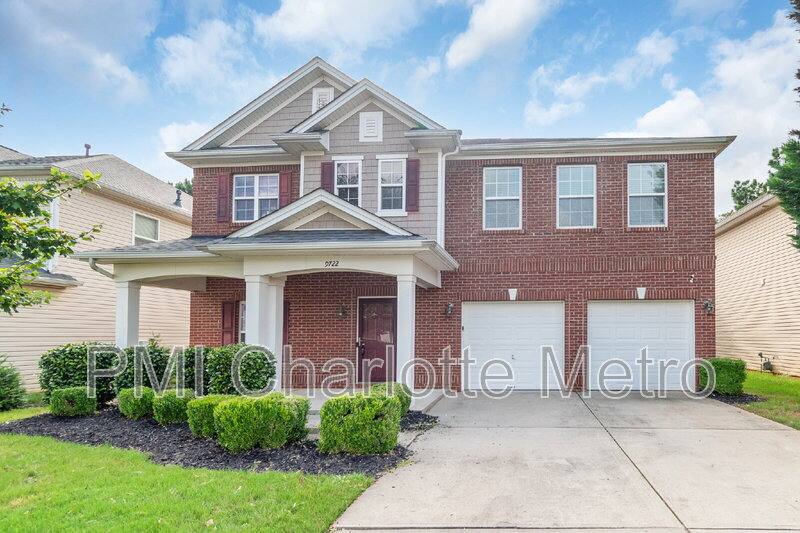 House for rent at 9722 Rocky Ford Club Rd, Charlotte, NC 28269
