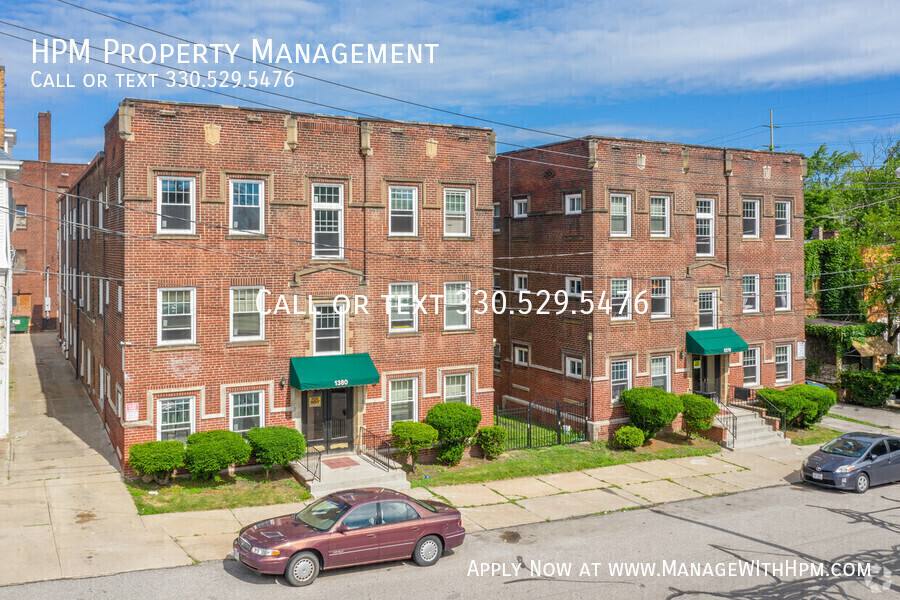 Apartment for rent at 1380 W 112th St, Cleveland, OH 44102