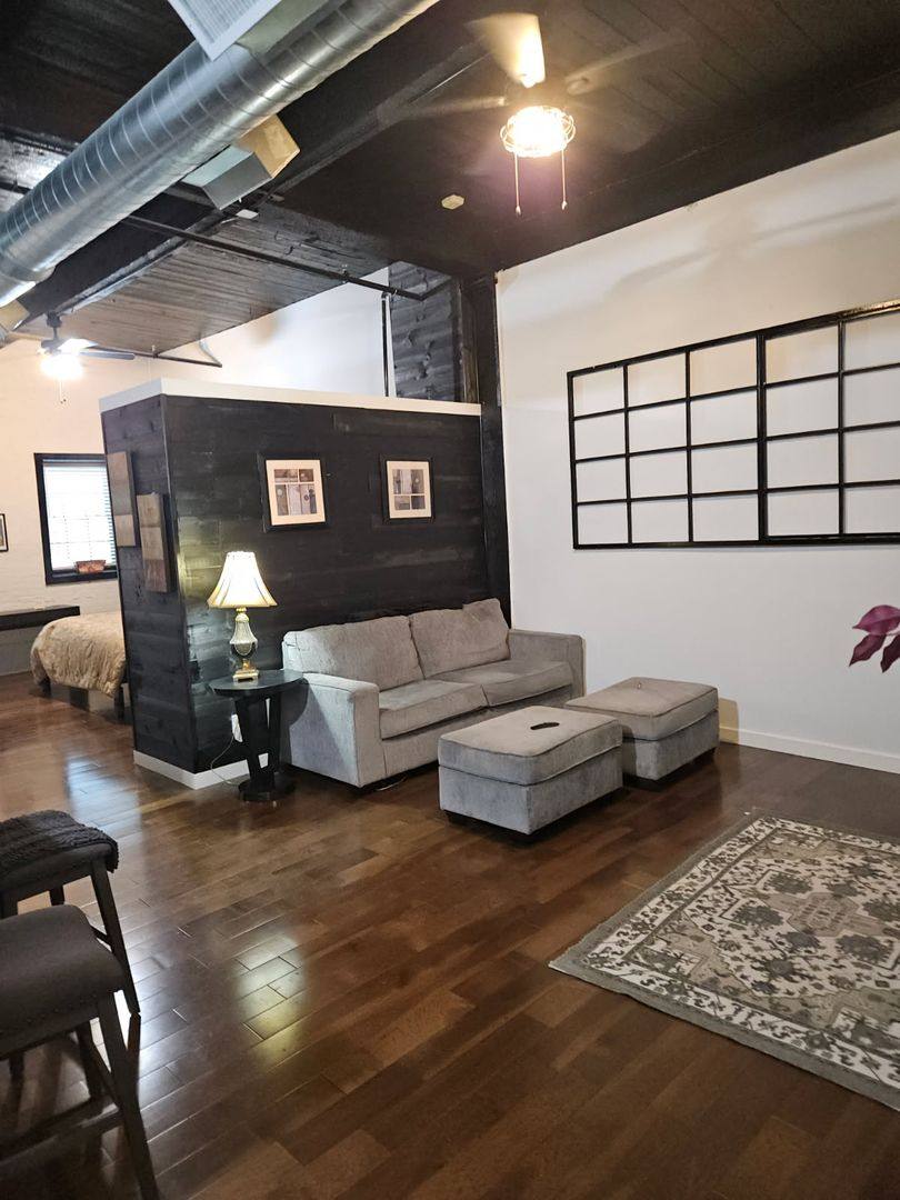 Apartment for rent at 816 Goode St #302, Bristol, VA 24201