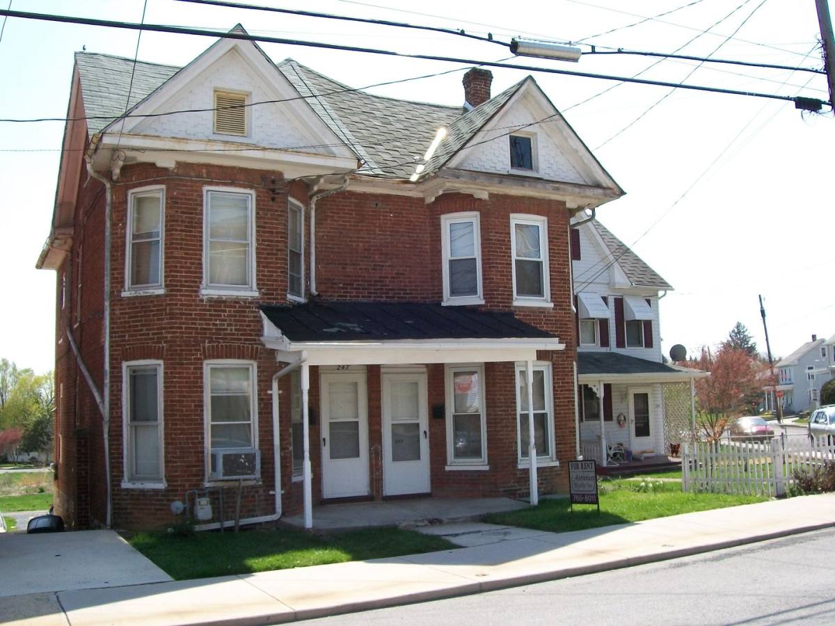 House for rent at 249 Cleveland Ave, Waynesboro, PA 17268