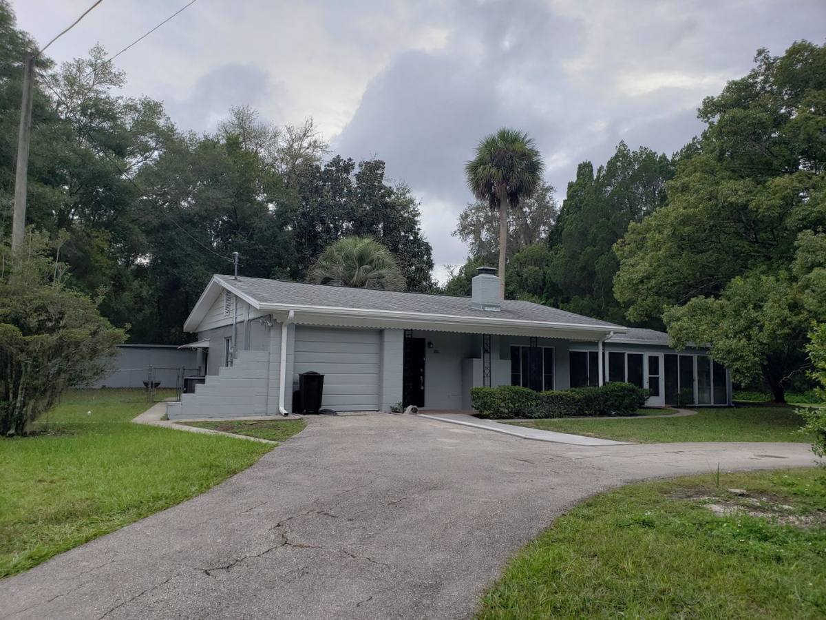 House for rent at 200 NE 11th St, Crystal River, FL 34429