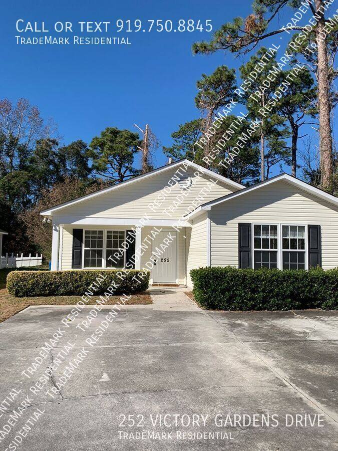 House for rent at 252 Victory Gardens Dr, Wilmington, NC 28403