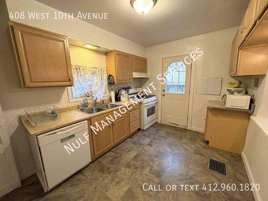 House for rent at 408 W 10th Ave, Tarentum, PA 15084