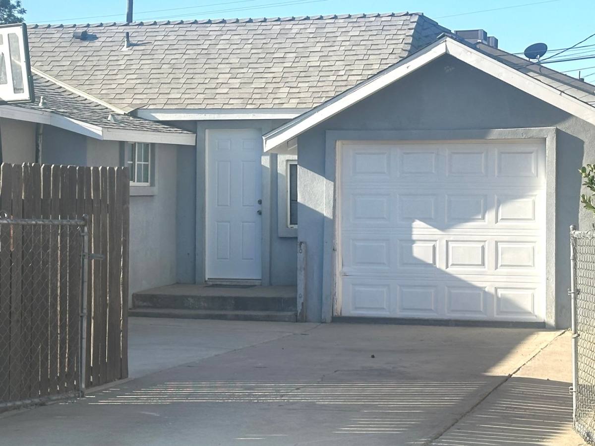 Apartment for rent at 209 Ferguson Ave, Bakersfield, CA 93308