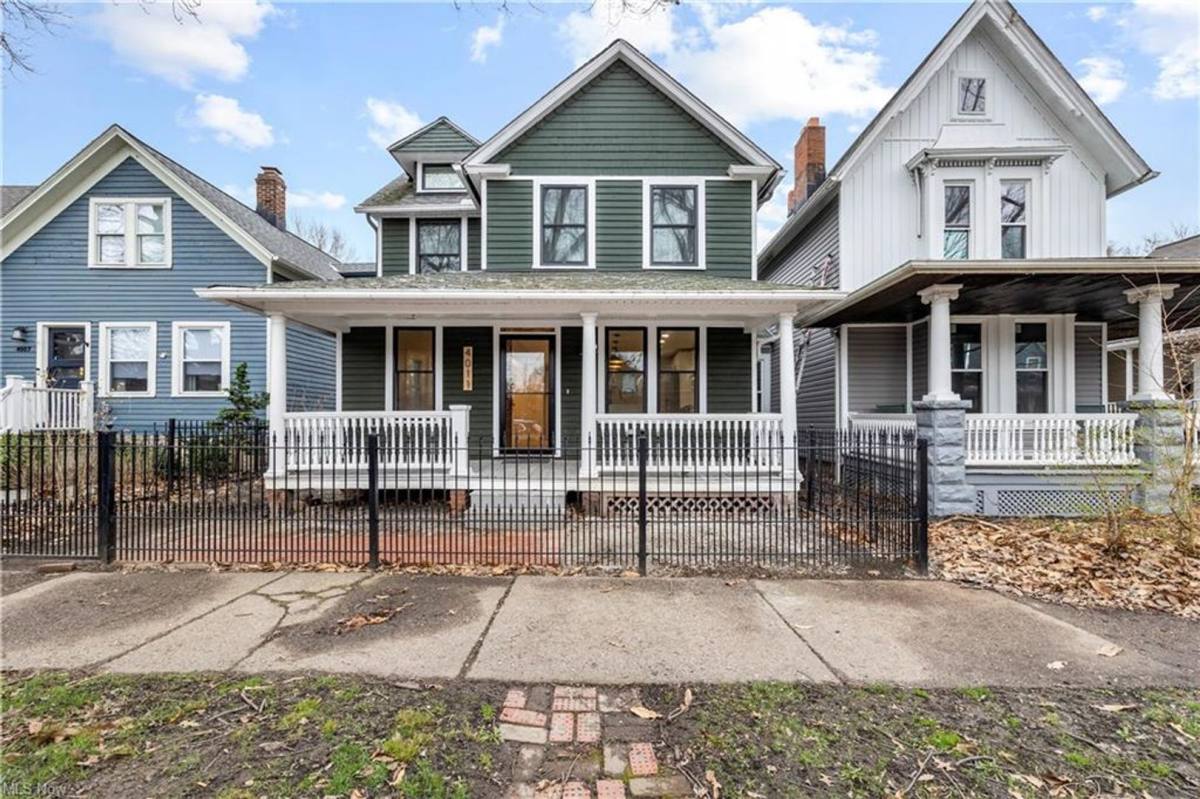 Apartment for rent at 4011 Whitman Ave, Cleveland, OH 44113