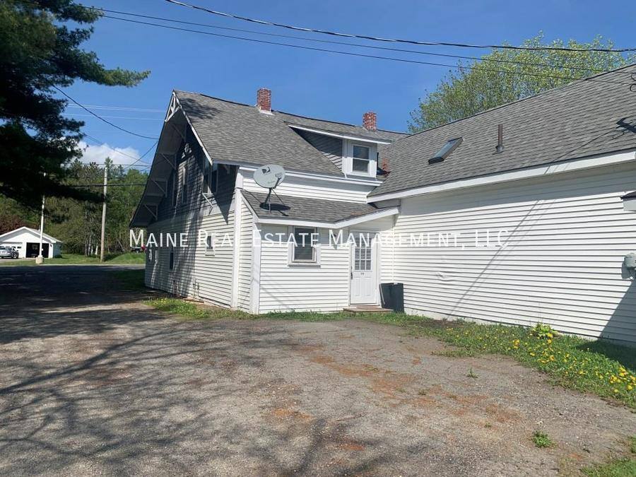 Townhouse for rent at 2478 US-2 #B, Bangor, ME 04401