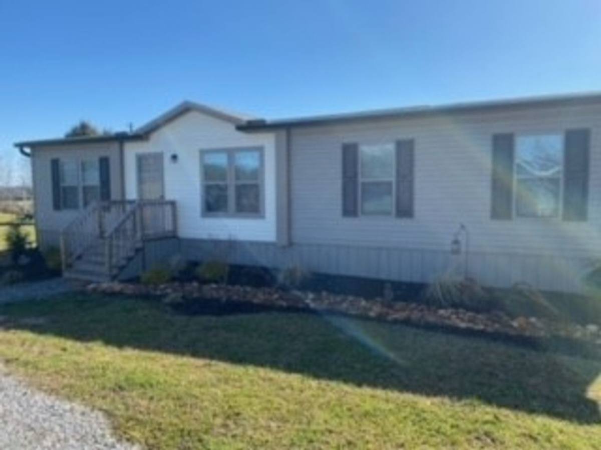 House for rent at 2033 Peterson Rd, Greenback, TN 37742