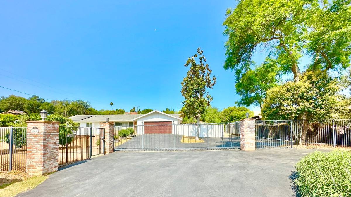 House for rent at 748 Hamilton Lane, Fallbrook, CA 92028