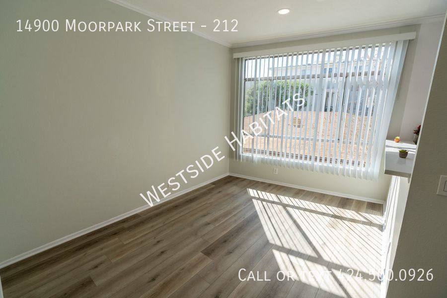 Apartment for rent at 14900 Moorpark St #212, Sherman Oaks, CA 91403