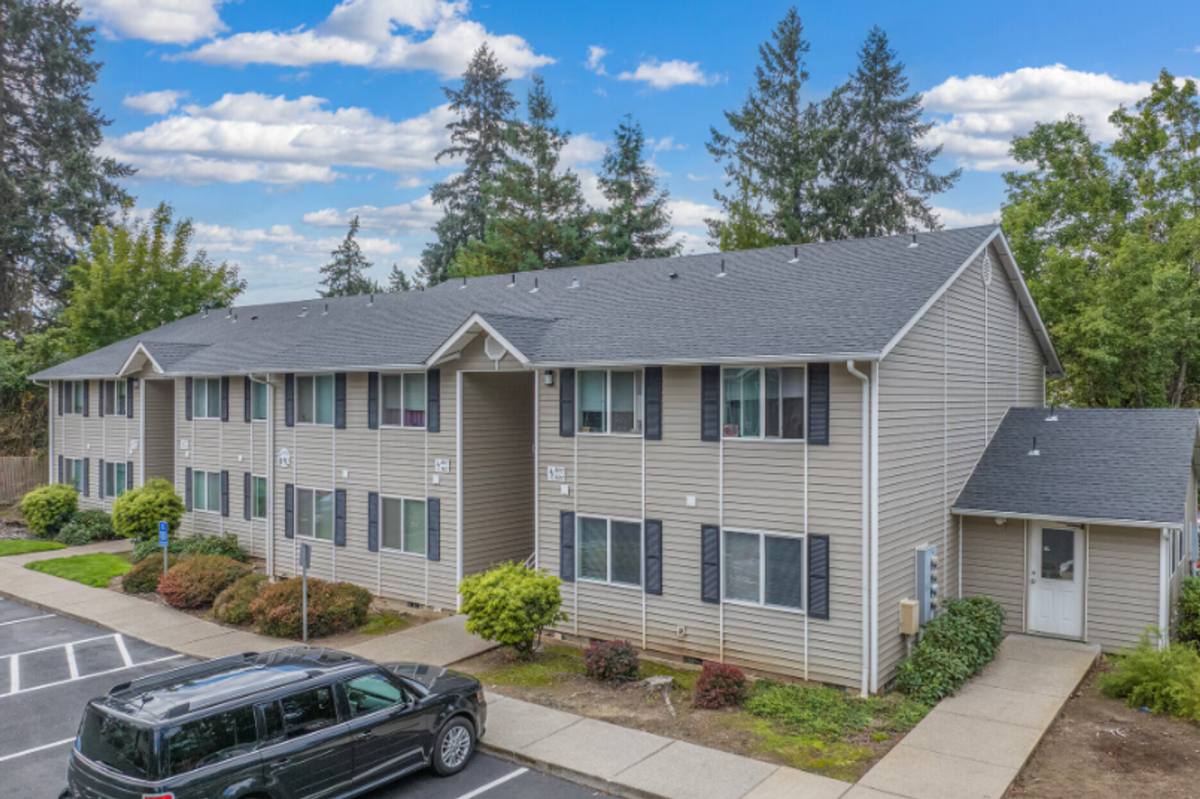 Apartment for rent at 864 Lockhaven Dr NE, Salem, OR 97303