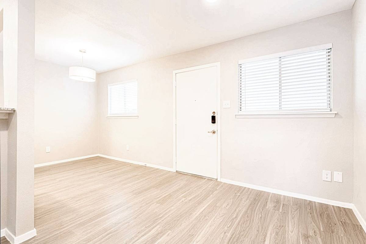 Apartment for rent at 3138 Manor Rd, Austin, TX 78723