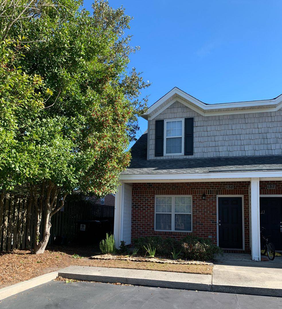 Townhouse for rent at 4501 Prior Dr, Wilmington, NC 28412