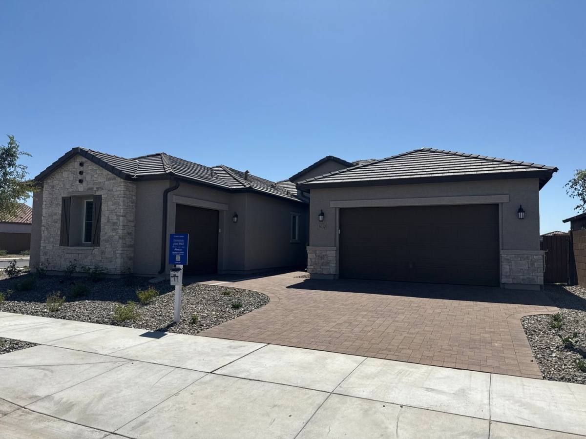 House for rent at 9640 W Monterey Way, Phoenix, AZ 85037