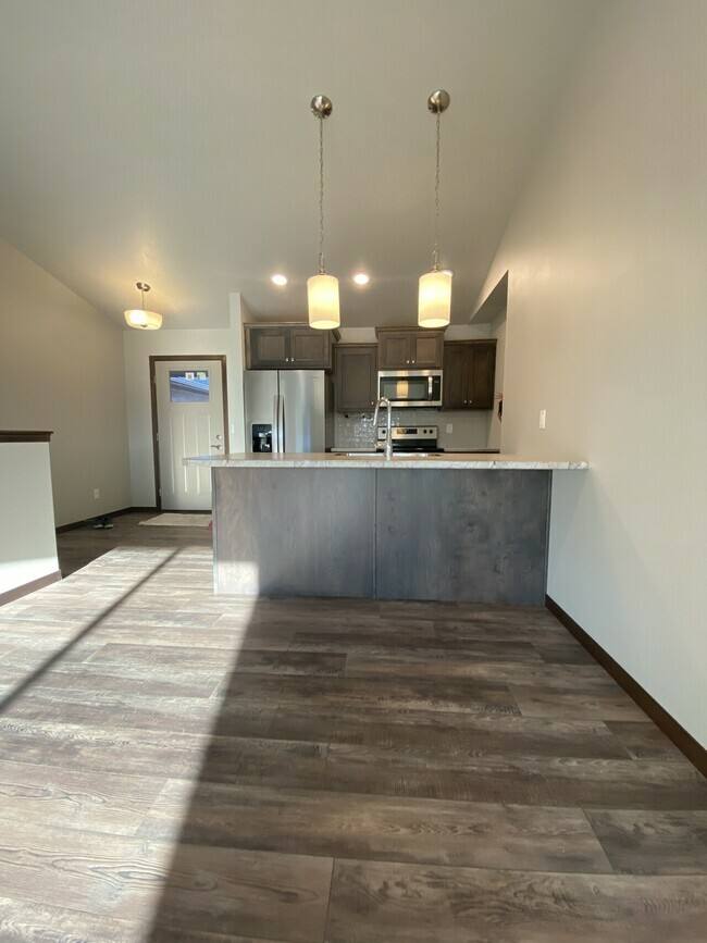 Townhouse for rent at 1114 N Brennan Court, Sioux Falls, SD 57110