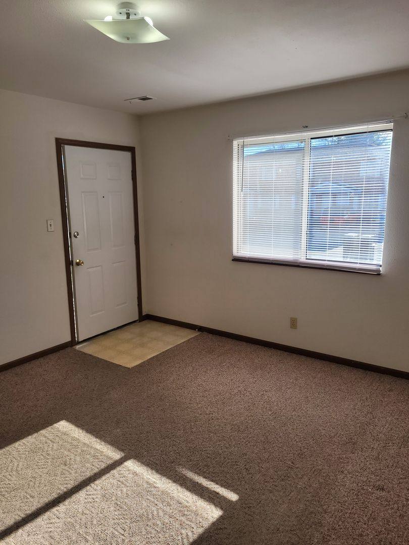 Apartment for rent at 720 Monroe St, Park Hills, MO 63601