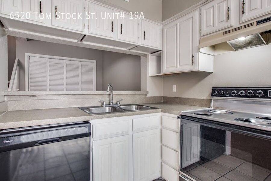 Townhouse for rent at 6520 Tom Stock St #19A, Fort Worth, TX 76116