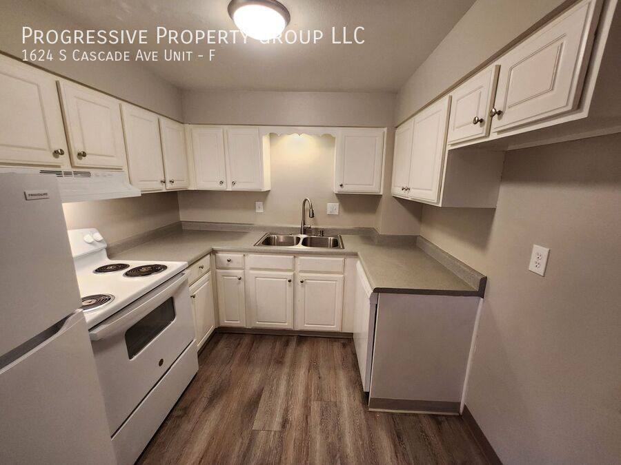 Townhouse for rent at 1624 S Cascade Ave #F, Colorado Springs, CO 80905