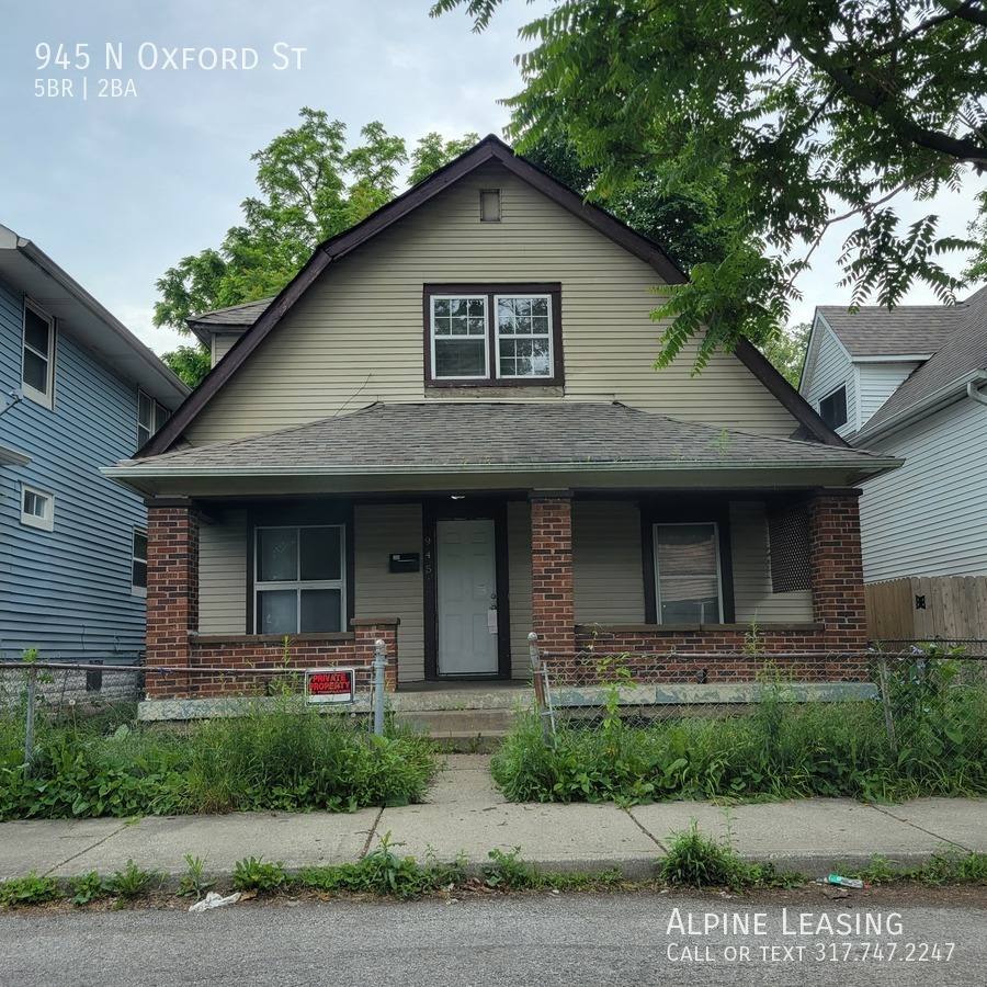 House for rent at 945 N Oxford St, Indianapolis, IN 46201