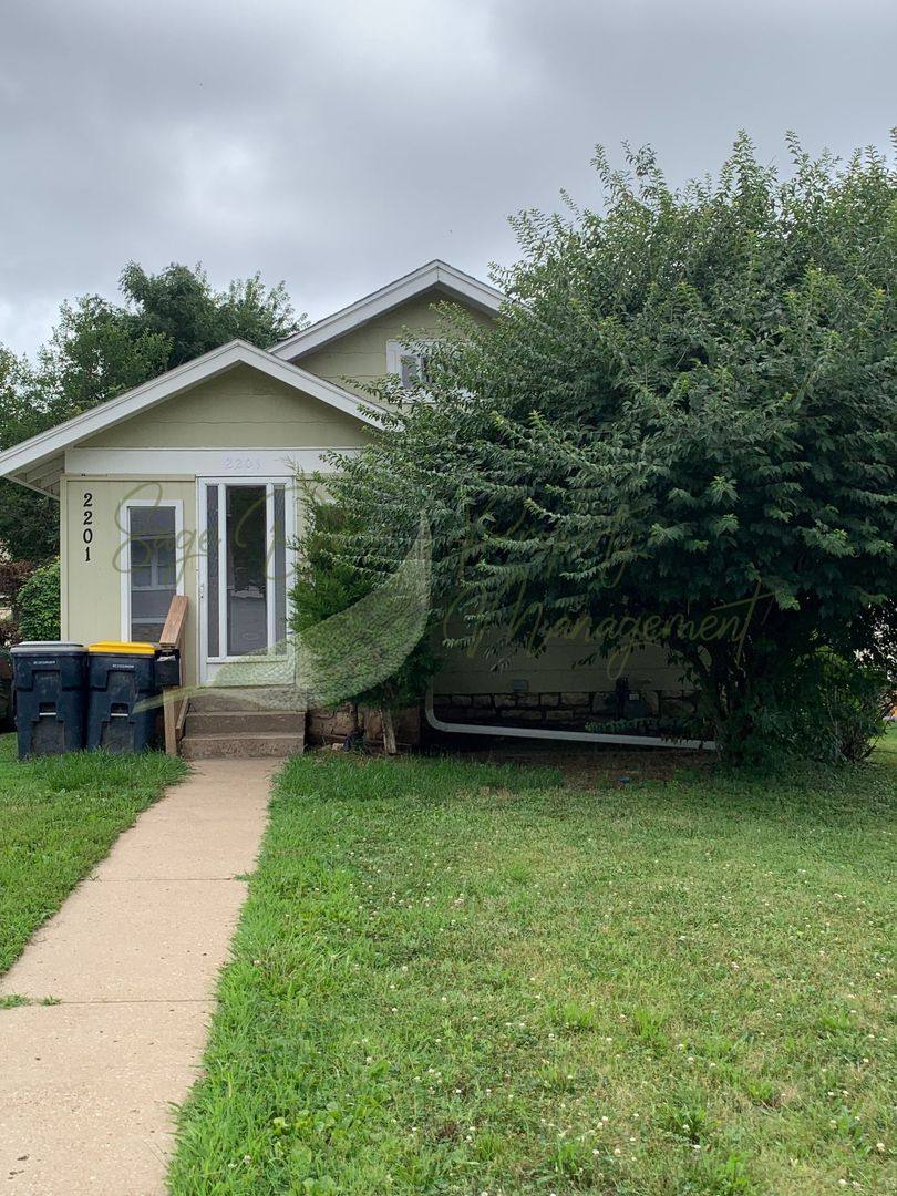 House for rent at 2201 E 67th St, Kansas City, MO 64132