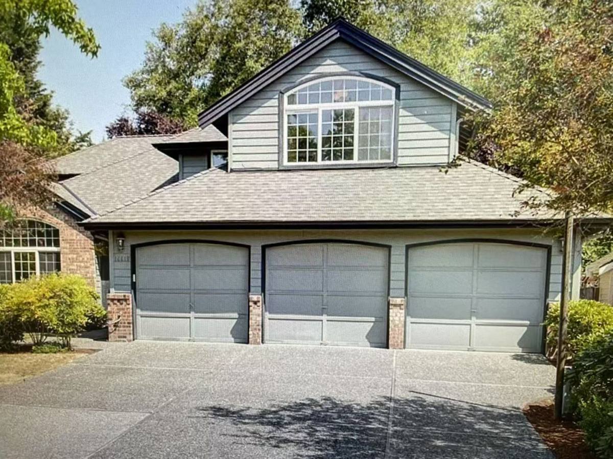 House for rent at 14416 113th Place NE, Kirkland, WA 98034
