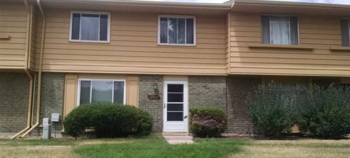 Townhouse for rent at 12448 E Kansas Place, Aurora, CO 80012