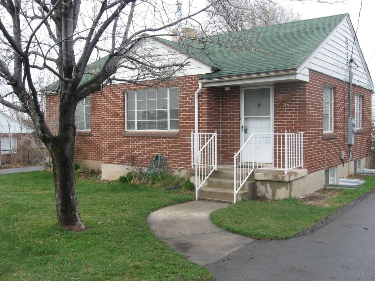 Apartment for rent at 2571 E 3300 S, Salt Lake City, UT 84109
