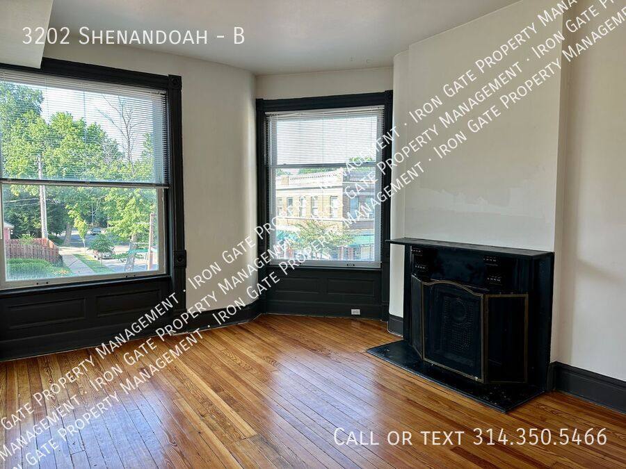 Apartment for rent at 3202 Shenandoah #B, Saint Louis, MO 63104