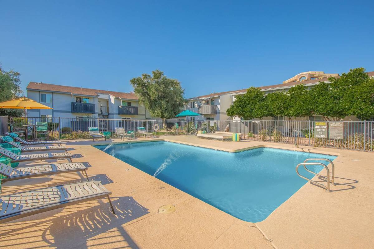 Apartment for rent at 2606 N 44th St, Phoenix, AZ 85008
