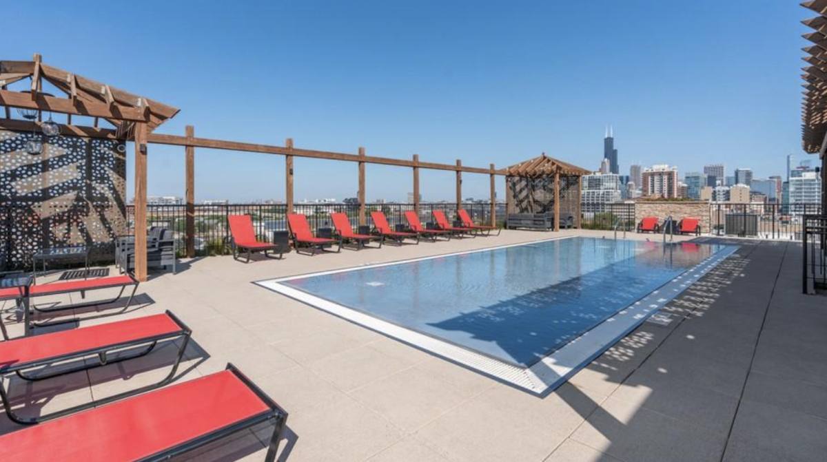 1935 S Wabash Ave, Chicago, IL 60605