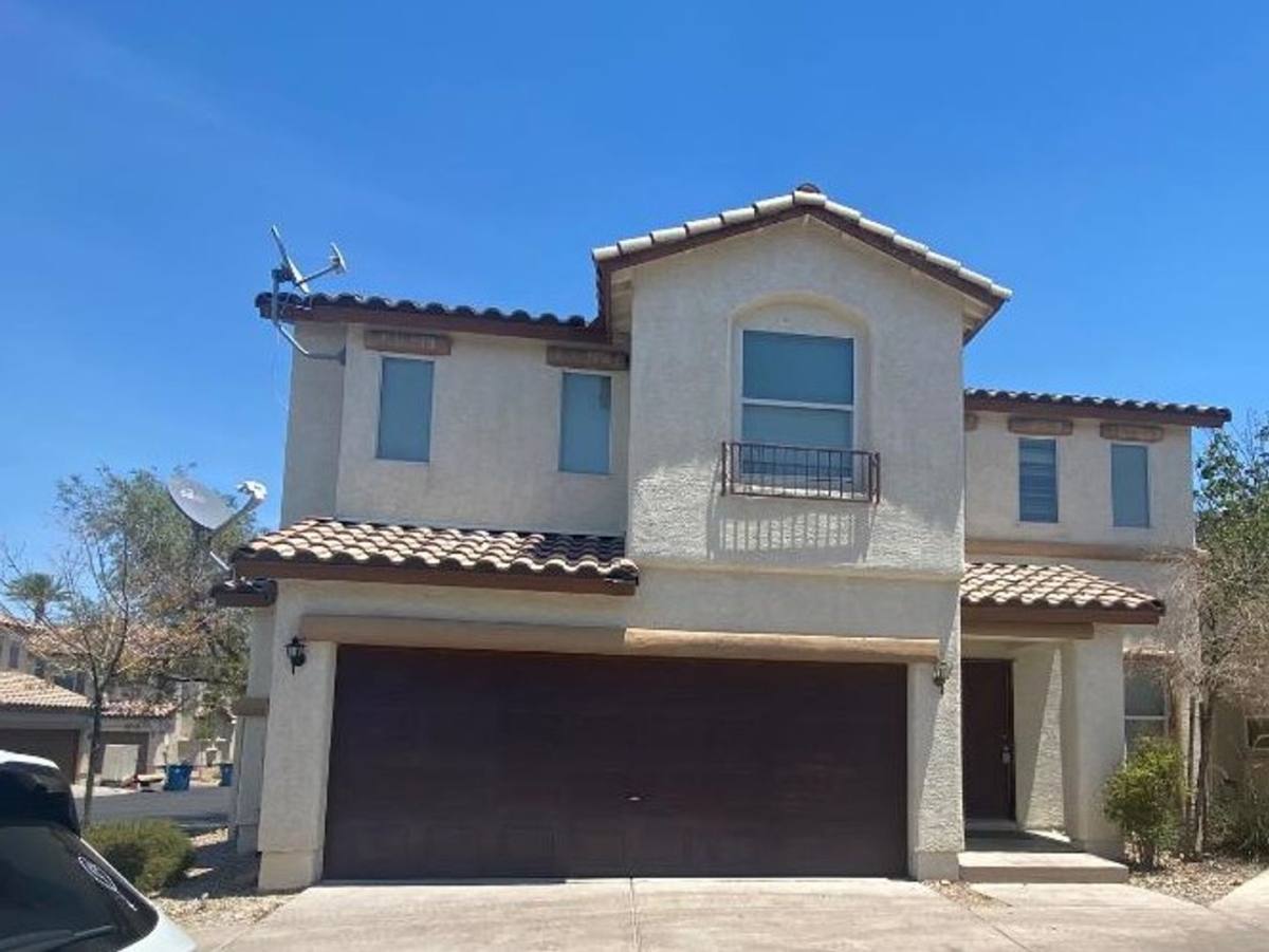 House for rent at 8217 Wildwood Glen Dr, Las Vegas, NV 89131