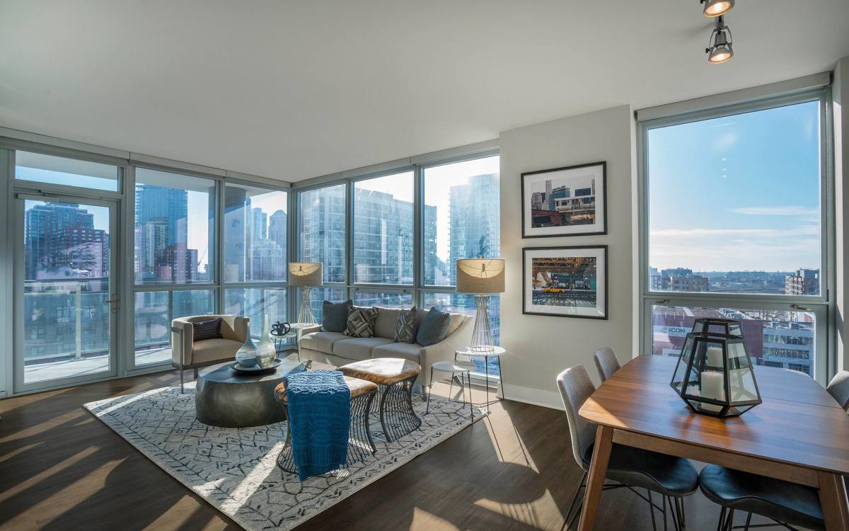 Apartment for rent at 801 S Financial Place, Chicago, IL 60605