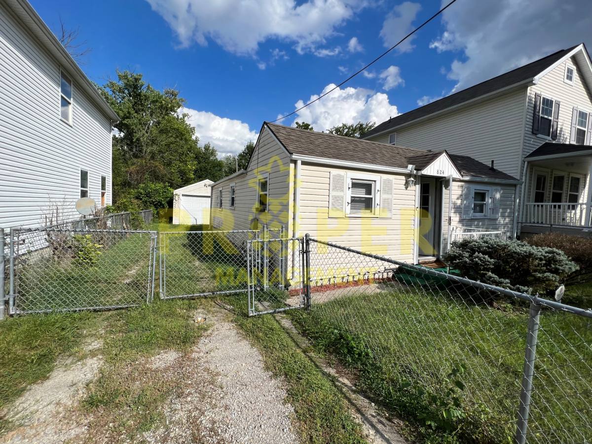 House for rent at 824 Lilac Ave, Dayton, OH 45417