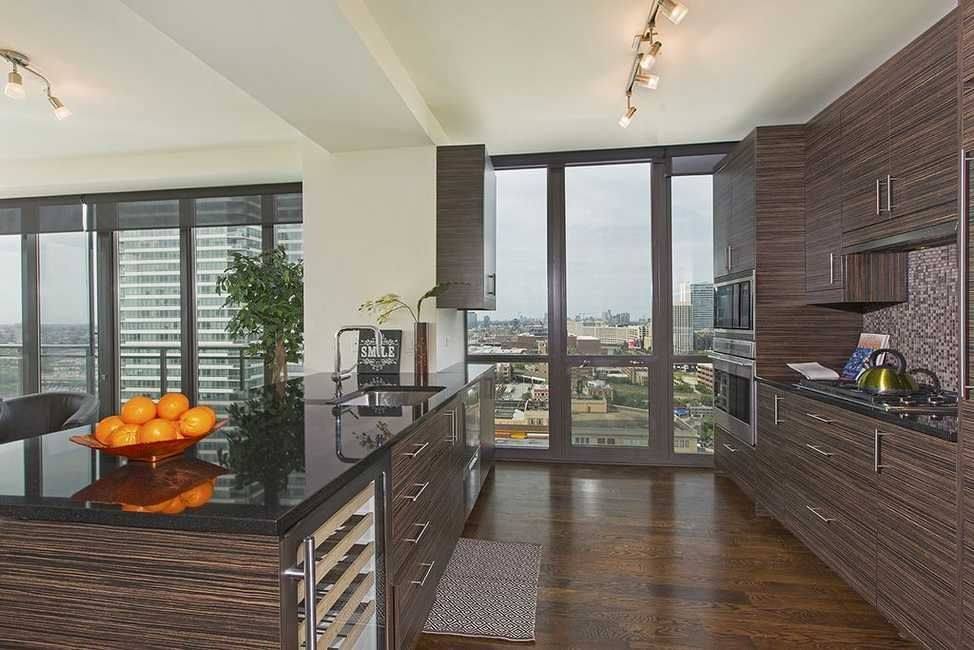Apartment for rent at 670 W Wayman St, Chicago, IL 60661