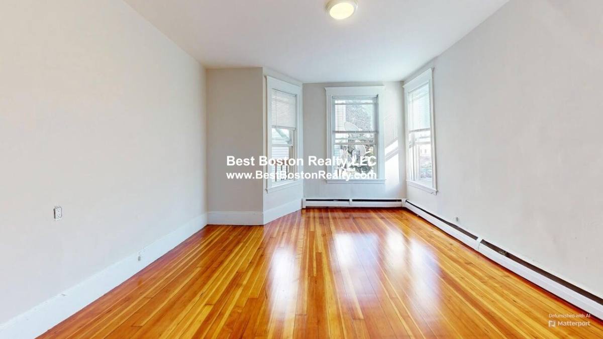 Apartment for rent at 16R Warren Ave, Somerville, MA 02143