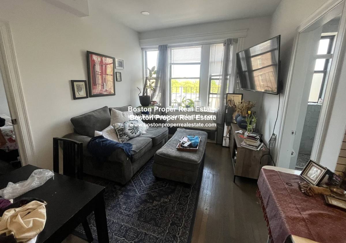 Apartment for rent at 20 Queensberry St #5, Boston, MA 02115