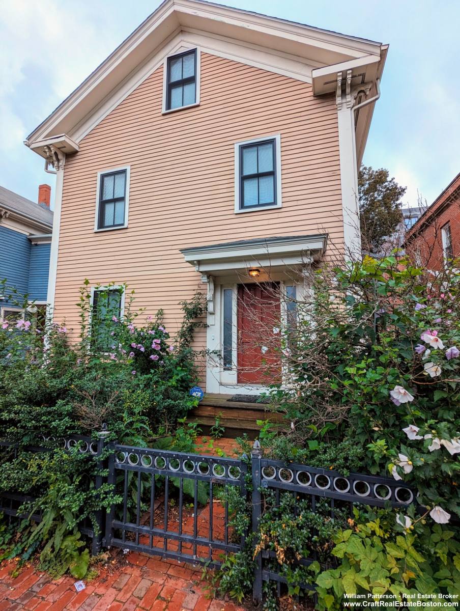 Townhouse for rent at 30 Mount Auburn St #A, Cambridge, MA 02138