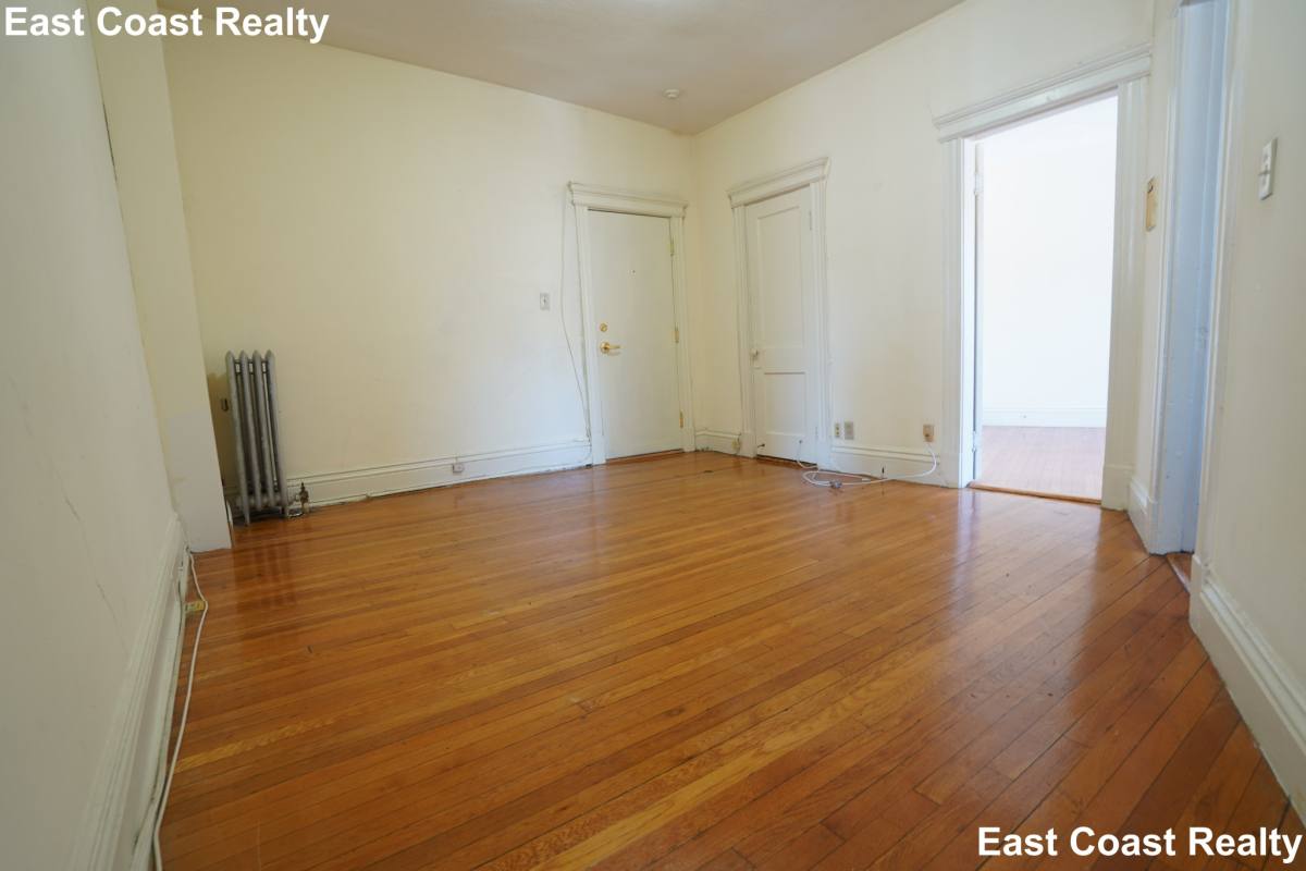 Apartment for rent at 106 Queensberry St #10, Boston, MA 02115