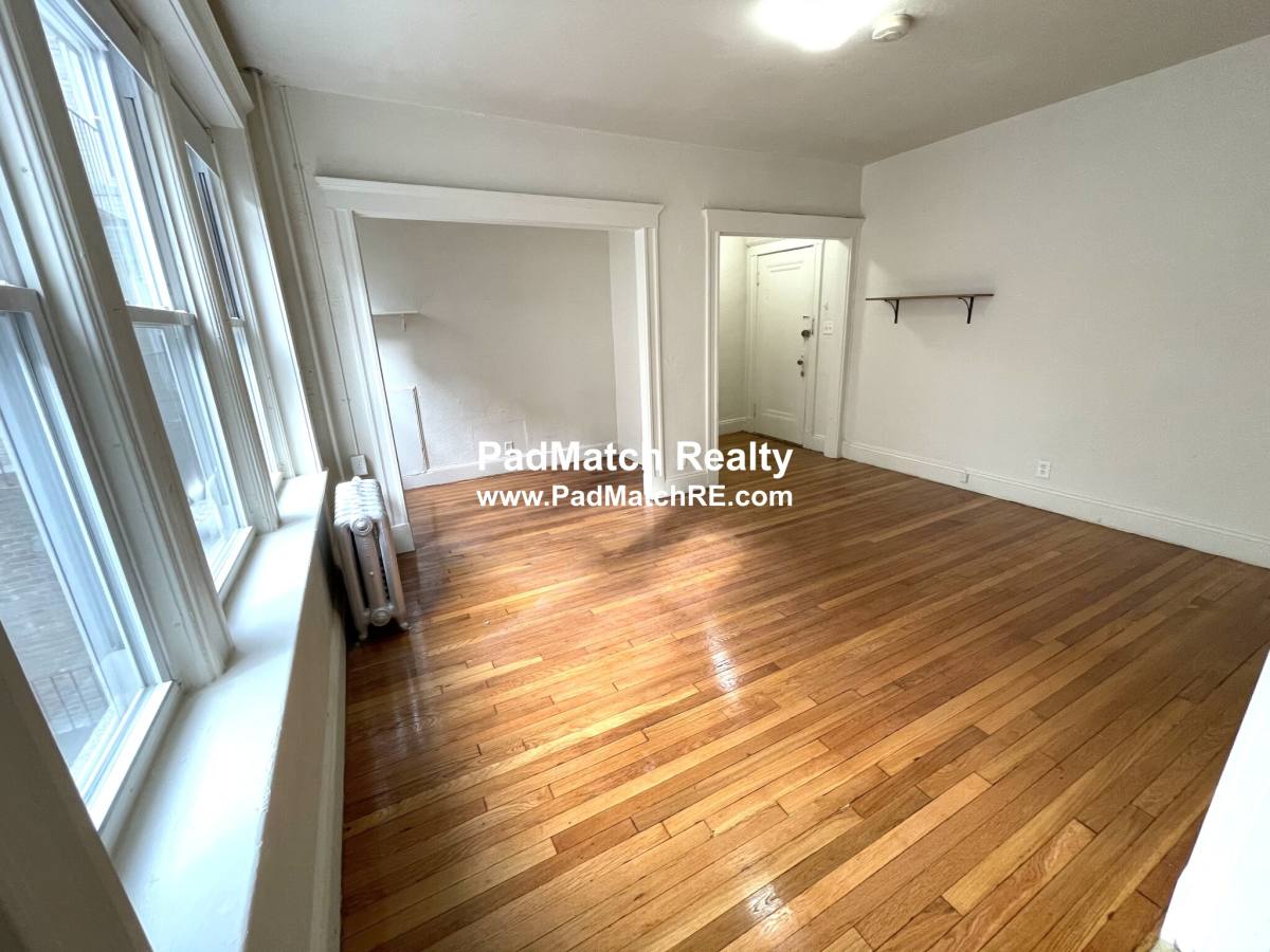 Apartment for rent at 1171 Boylston St #18, Boston, MA 02215